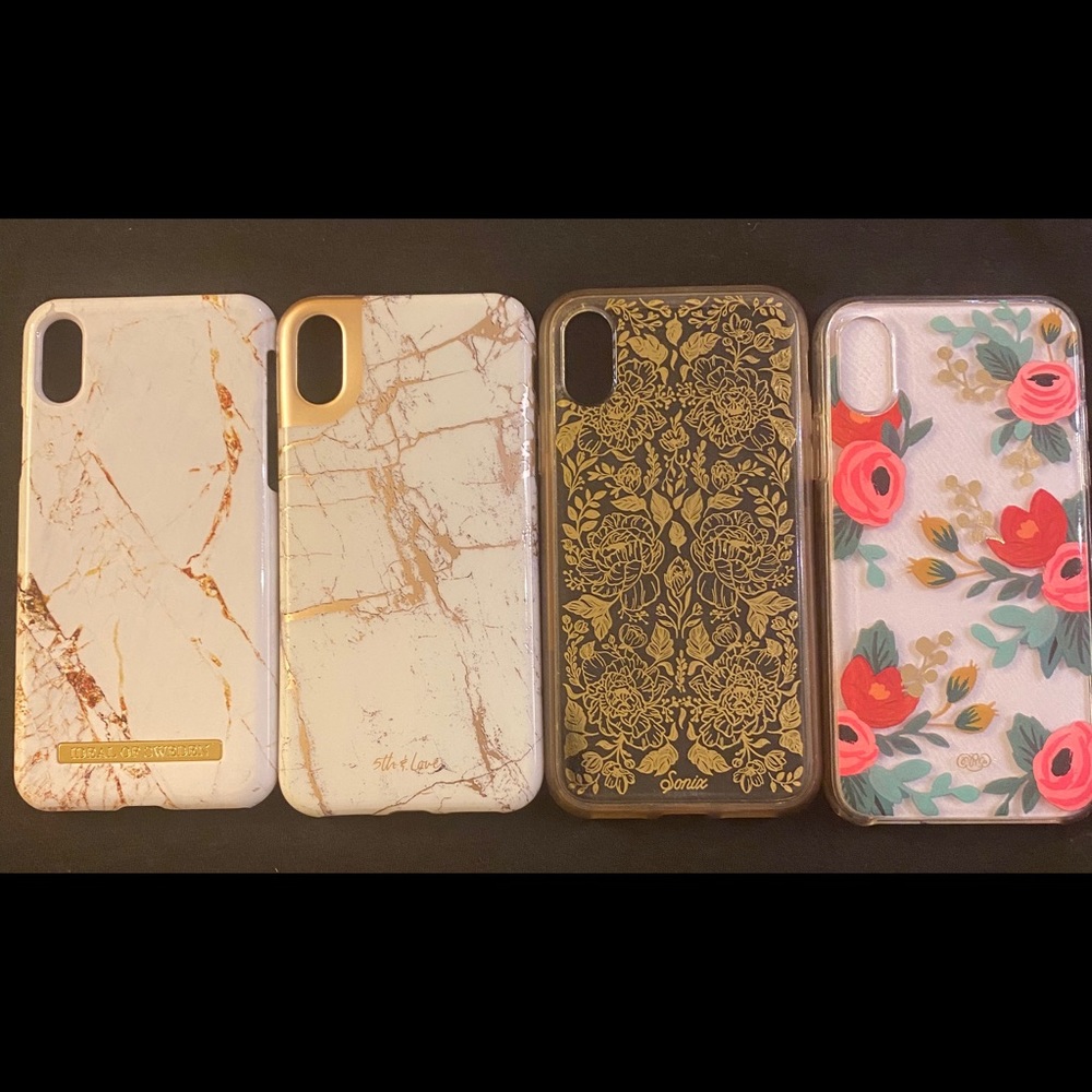 SOLD!!🎈iPhone covers Sold